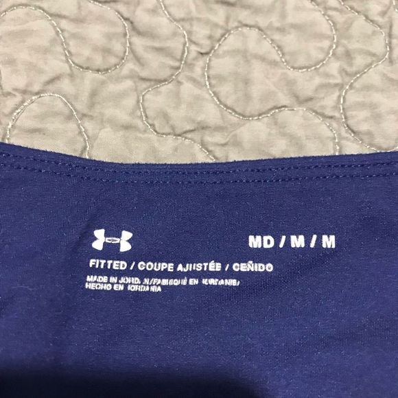Under armor dark blue leggings size M.     A251 - Picture 3 of 8